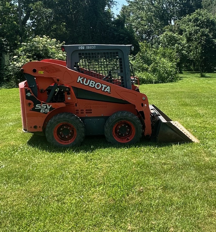 2017 KUBOTA SSV65 - Image 4